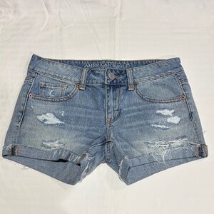 American Eagle Distressed Denim Shorts Women’s Size 4